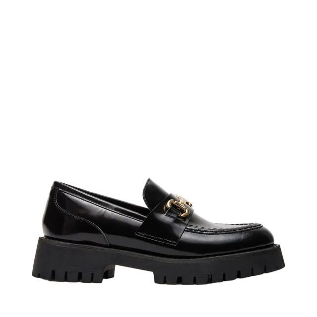 Black Shoes, Black