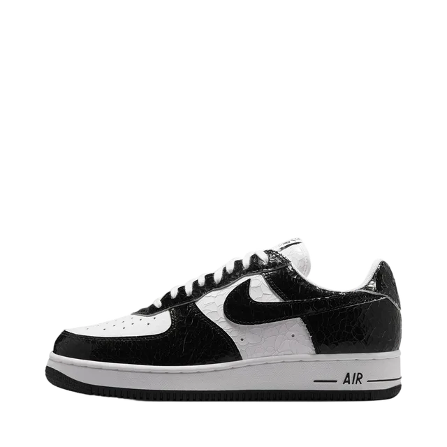 Nike Sneakers, Black And White