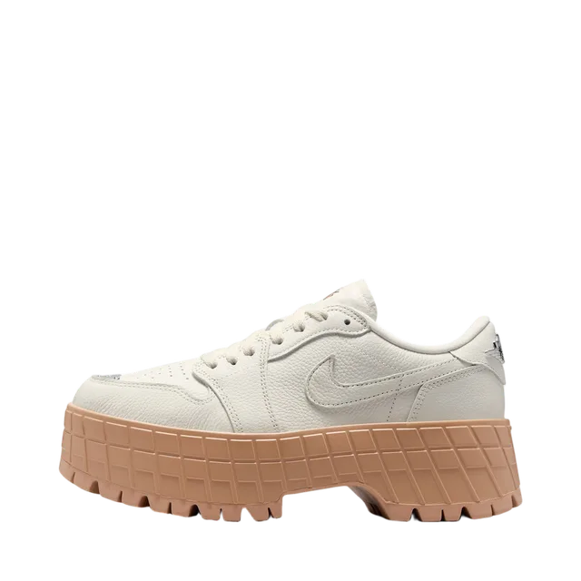 White Sneakers, White / Yellow