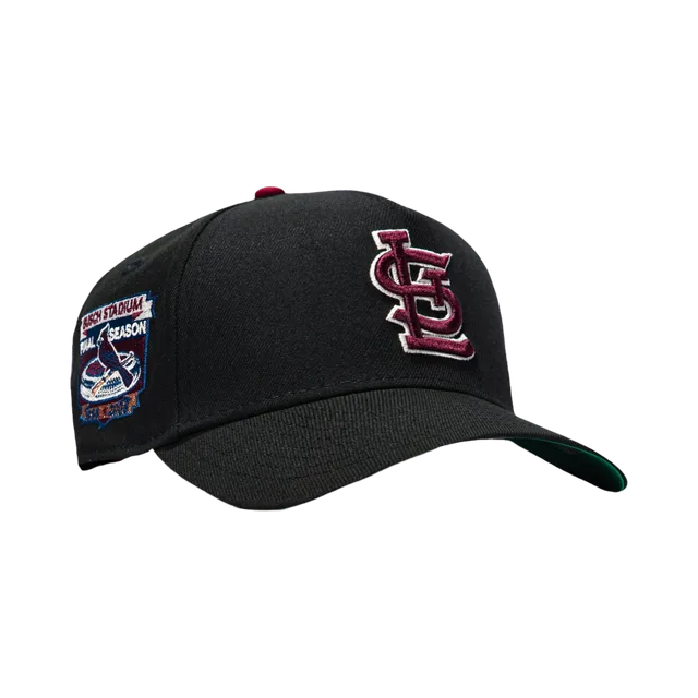 Black Cap, Black / Green / Red / White